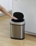Bezdotykowy kosz na śmieci 12L owalny 