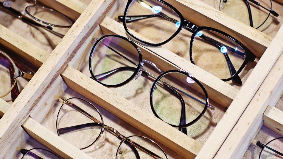 Okulary z różnymi szkłami