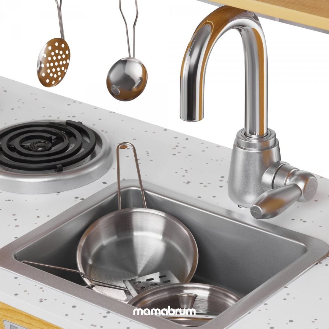 Zasoby dotyczące bezpieczeństwa i produktów Kuchnia drewniana XXL z oświetleniem LED, fartuszkiem i akcesoriami