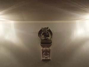 figura: gotycki gargulec na cokole - Włocławek Satanael