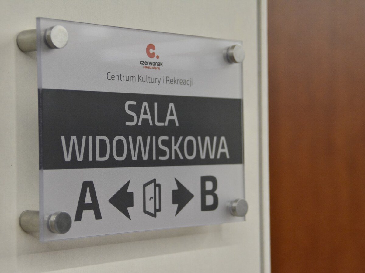 Tabliczka na drzwi i oznaczenie pomieszczenia wykonane na zamówienie