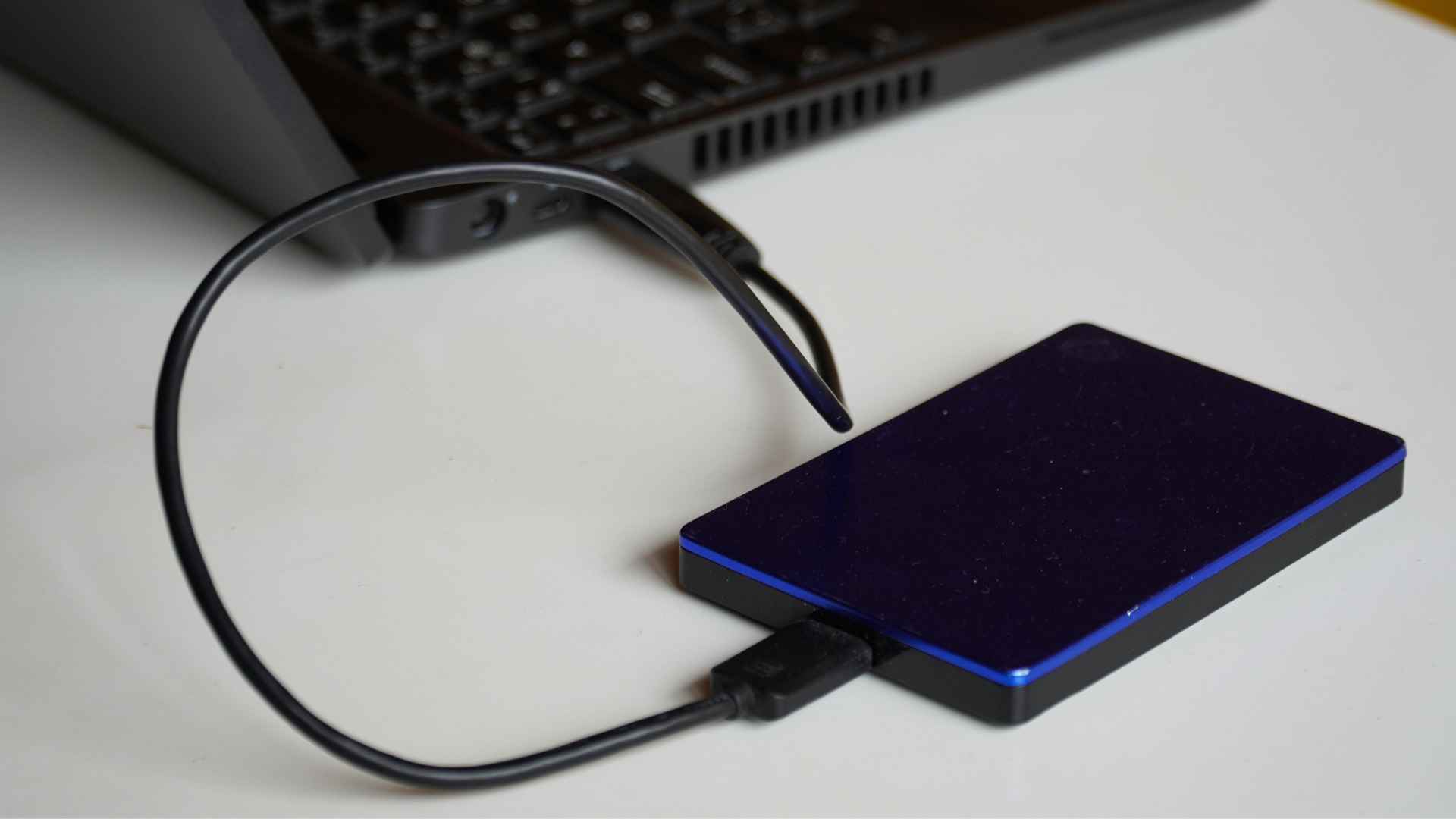 Jak wybrać dobry powerbank? Na co zwrócić uwagę przy zakupie powerbanka?
