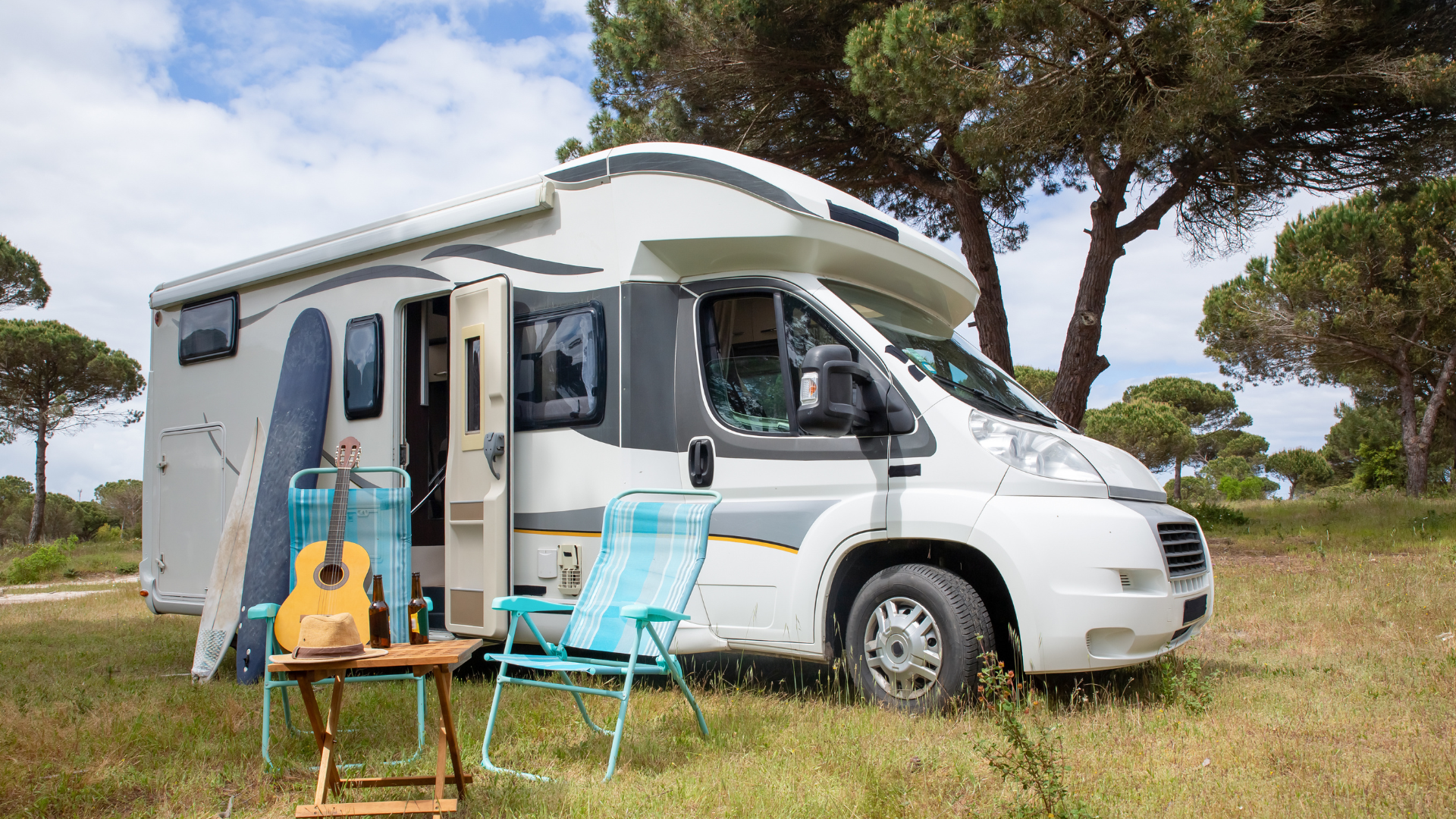 Jak dobrać panele fotowoltaiczne do kampera? Praktyczny poradnik