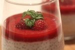 Wegańska Panna Cotta z chia - przepis na pyszny deser Wegańska Panna Cotta z chia - przepis na pyszny deser