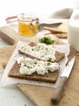 Przepis na domowe tzatziki Przepis na domowe tzatziki