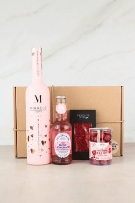 Zestaw prezentowy z wódką "Tylko róż"