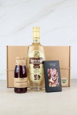 Zestaw prezentowy z wódką "Pieprz w malinie"