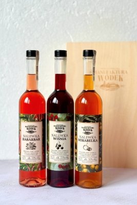 Zestaw prezentowy z nalewkami "Skrzynka z Mirabelką"