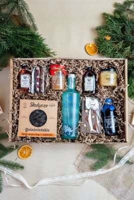 Zestaw prezentowy z ginem &quot;Spiżarnia Smaków&quot;